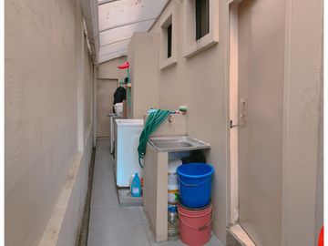 Ceibos Real - 4 Dorm. y Uno en P. Baja - 5.5 Baños - Sala Comedor - Jacuzzi