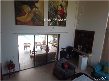 VENDO MAGNÍFICA CASA CAMPESTRE, IDEAL PARA VIVIR EN UN ESTILO DE VIDA CÓMODO, ESPACIOS GENEROSOS.