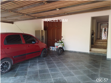 VENDO MAGNÍFICA CASA CAMPESTRE, IDEAL PARA VIVIR EN UN ESTILO DE VIDA CÓMODO, ESPACIOS GENEROSOS.