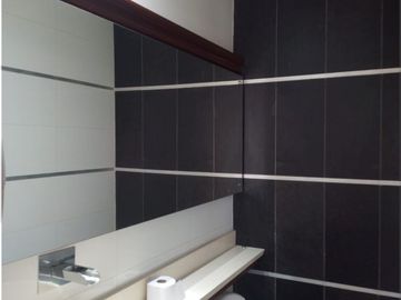 VENDO MAGNÍFICA CASA CAMPESTRE, IDEAL PARA VIVIR EN UN ESTILO DE VIDA CÓMODO, ESPACIOS GENEROSOS.