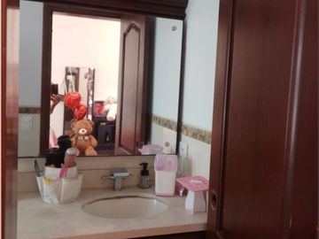 VENDO MAGNÍFICA CASA CAMPESTRE, IDEAL PARA VIVIR EN UN ESTILO DE VIDA CÓMODO, ESPACIOS GENEROSOS.