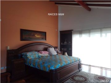 VENDO MAGNÍFICA CASA CAMPESTRE, IDEAL PARA VIVIR EN UN ESTILO DE VIDA CÓMODO, ESPACIOS GENEROSOS.