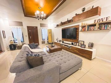 1067 SQM Semi Furnished House And Lot With Bodega Ready for Water Refilling Business