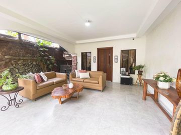 1067 SQM Semi Furnished House And Lot With Bodega Ready for Water Refilling Business