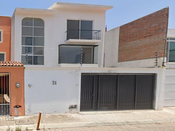 VENTA DE CASA EN SANTIAGO DE QUERETARO LOMAS DE CARRETAS