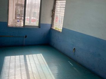 VENDO PROPIEDAD PARA ESCUELA, CLINICA U OFICINAS DOBLE FRENTE 984 MTS.