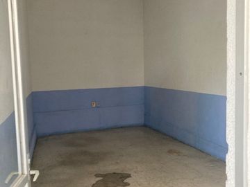 VENDO PROPIEDAD PARA ESCUELA, CLINICA U OFICINAS DOBLE FRENTE 984 MTS.