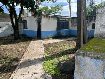 VENDO PROPIEDAD PARA ESCUELA, CLINICA U OFICINAS DOBLE FRENTE 984 MTS.