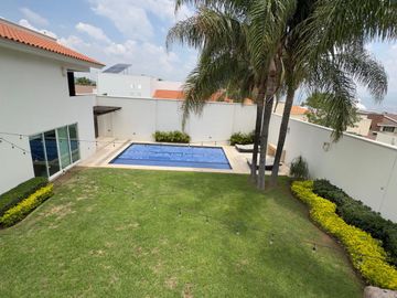 EXCELENTE CASA EN VENTA