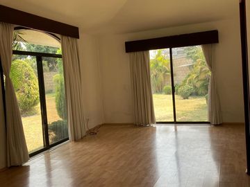 RESIDENCIA ESTILO CONTEMPORANEO  EN VENTA EN SAN MARTINITO