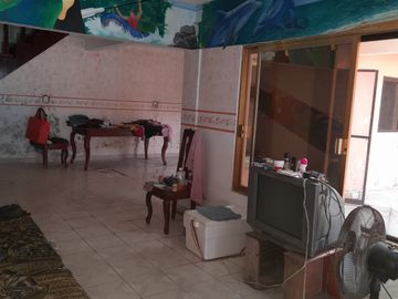 AMPLIA CASA EN VENTA, PARA INVERSIÓN Y/O REMODELACIÓN CON EXCELENTE UBICACIÓN, A 3 CUADRAS DE EJERCITO MEXICANO, COL. EJIDO PRIMERO DE MAYO SUR, BOCA DEL RIO, VERACRUZ.