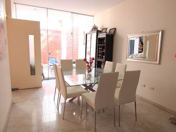 LINDA CASA EN VENTA  - URB. MIRAFLORES COUNTRY CLUB – 1- PIURA