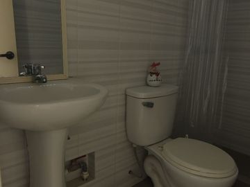 LINDA CASA EN VENTA  - URB. MIRAFLORES COUNTRY CLUB – 1- PIURA