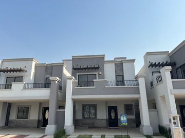 ¡¡¡¡ HERMOSA CASA TU MEJOR INVERSION !!!!!