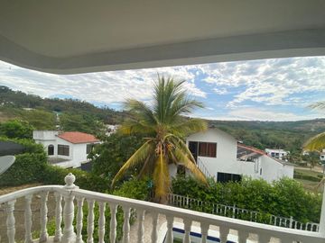 VENDOEN MELGAR DOS CASAS CAMPESTRES EN LOTE DE 585 m2