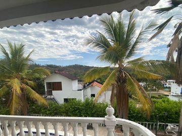 VENDOEN MELGAR DOS CASAS CAMPESTRES EN LOTE DE 585 m2