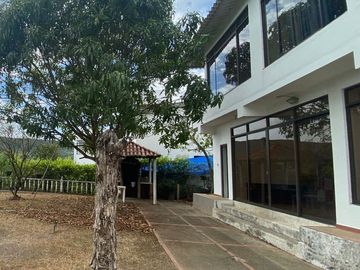 VENDOEN MELGAR DOS CASAS CAMPESTRES EN LOTE DE 585 m2