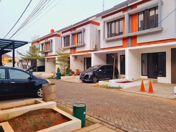 Mini Townhouse Baru diKawasan Pondok Kacang siap huni mulai dari 1,240 M nego