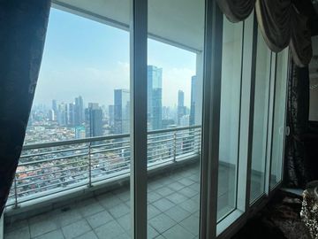For Rent Apartement The Peak Sudirman 4 BR Semi Furnished 359sqm