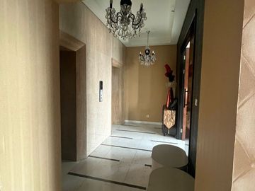 For Rent Apartement The Peak Sudirman 4 BR Semi Furnished 359sqm