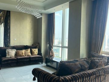 For Rent Apartement The Peak Sudirman 4 BR Semi Furnished 359sqm