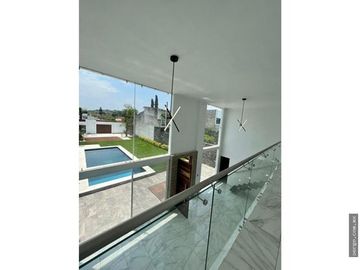 MODERNA CASA EN VENTA-RENTA EN LAS FINCAS