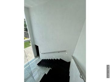 MODERNA CASA EN VENTA-RENTA EN LAS FINCAS