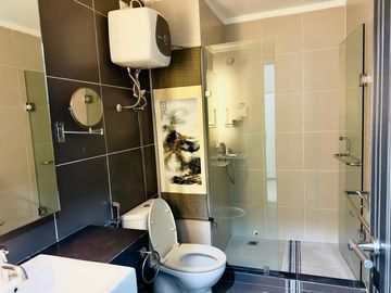 For Rent Apartement Sahid Sudirman Residence 3 BR Full Furnished 103sqm