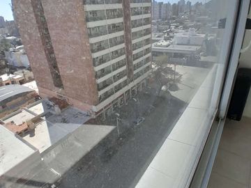 INSIEME VENDE AMPLIO Y LUMINOSO MONOAMBIENTE A ESTRENAR