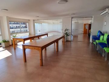 INSIEME VENDE AMPLIO Y LUMINOSO MONOAMBIENTE A ESTRENAR