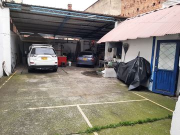 VENTA CASA TEUSAQUILLO PARA REMODELAR