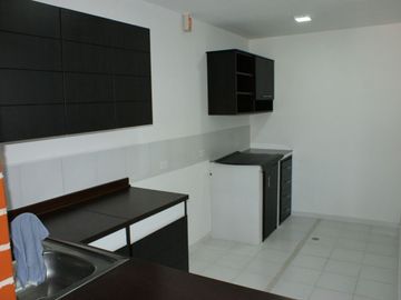 Casa - Venta - Semi Nueva - Pomasqui - Norte - Quito