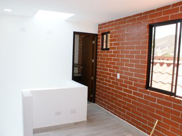 Casa - Venta - Semi Nueva - Pomasqui - Norte - Quito