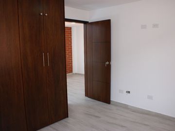Casa - Venta - Semi Nueva - Pomasqui - Norte - Quito