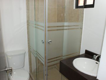 Casa - Venta - Semi Nueva - Pomasqui - Norte - Quito