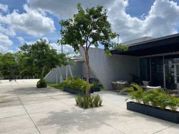 Terreno de Oportunidad en venta ubicado en residencial de lujo , Mérida Yucatán