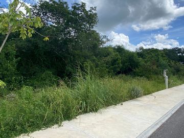 Terreno de Oportunidad en venta ubicado en residencial de lujo , Mérida Yucatán