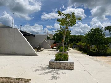 Terreno de Oportunidad en venta ubicado en residencial de lujo , Mérida Yucatán