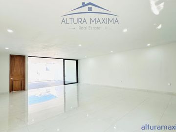 Residencia Nueva en Venta Puerta Las Lomas Andares Zapopan