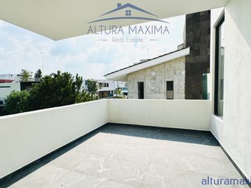 Residencia Nueva en Venta Puerta Las Lomas Andares Zapopan