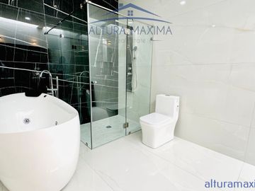 Residencia Nueva en Venta Puerta Las Lomas Andares Zapopan