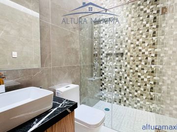 Residencia Nueva en Venta Puerta Las Lomas Andares Zapopan