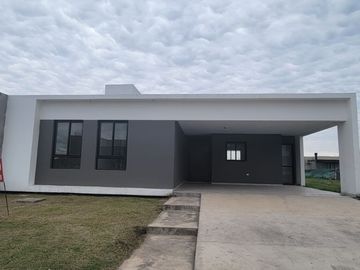 CASA EN VENTA BARRIO CERRADO QUINTAS 2, A ESTRENAR!