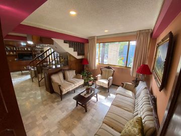 Casa en Venta en Rinconada Coapa, Tlalpan; con uso de suelo comercial