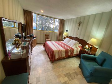 Casa en Venta en Rinconada Coapa, Tlalpan; con uso de suelo comercial