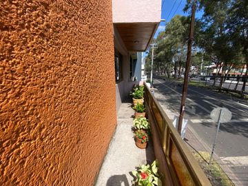 Casa en Venta en Rinconada Coapa, Tlalpan; con uso de suelo comercial