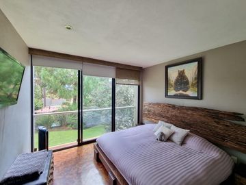 MODERNA CASA EN VENTA, AVANDARO
