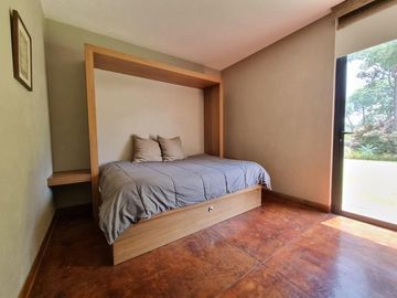 MODERNA CASA EN VENTA, AVANDARO
