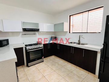 Se Vende Casa De Playa En Punta Negra Totalmente Amoblada