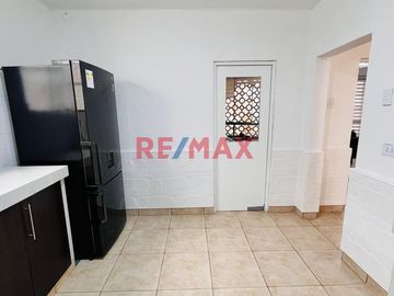 Se Vende Casa De Playa En Punta Negra Totalmente Amoblada